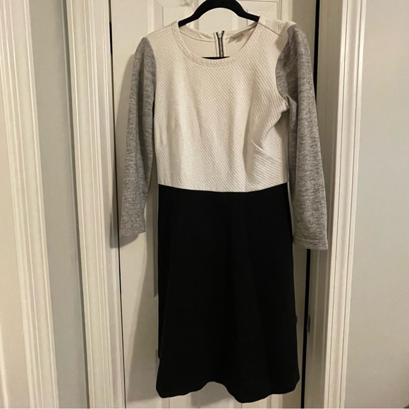 *DONATED* LOFT | Women’s Dress | White Black Grey | Size 6 Tall - Picture 1 of 9